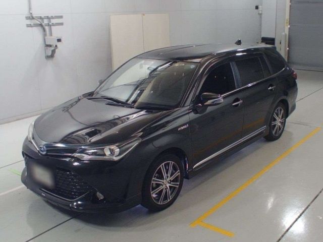 30607 Toyota Corolla fielder NKE165G 2015 г. (CAA Chubu)